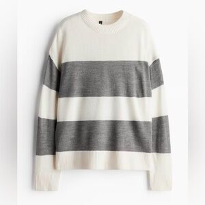 H&M. Cream & Gray Striped Crewneck Sweater. Size Small.